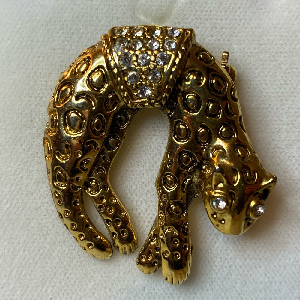 Vintage 1980’s Gold Tone Leopard Carved Spots Brooch / Pin